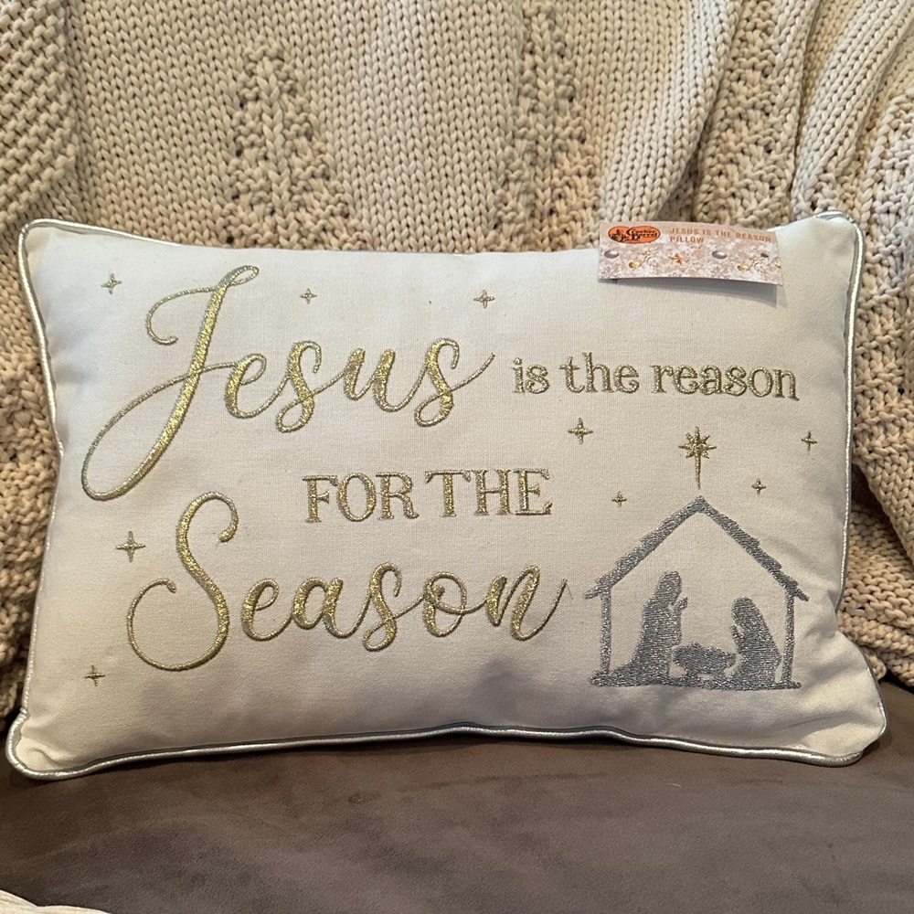 Cracker Barrel Holiday Pillow with Gold and Silver Text